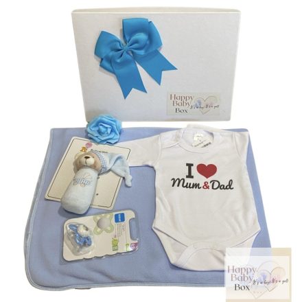 Kicsi - Fiús "I love Mum & Dad" Babaköszöntő  csomag  